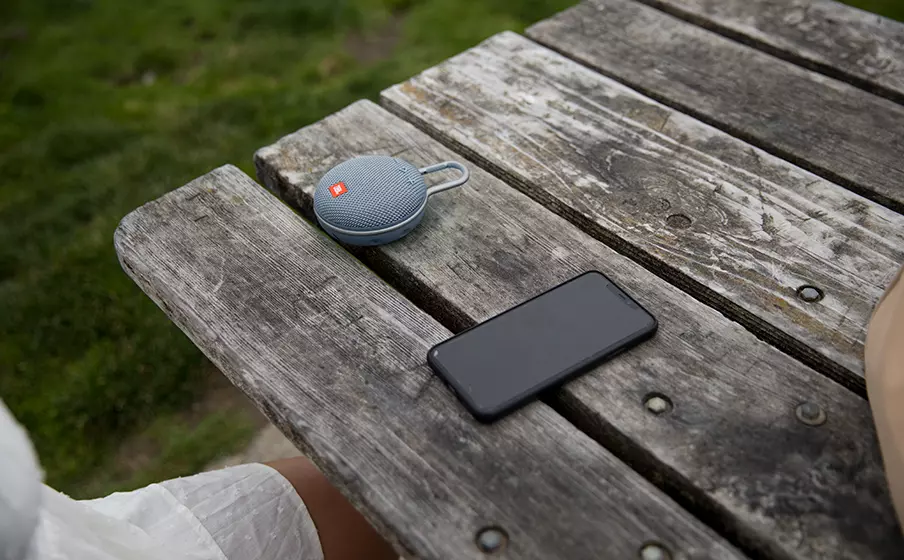 JBL CLIP 3 - Enceinte portable étanche avec Bluetooth et mousqueton intégré