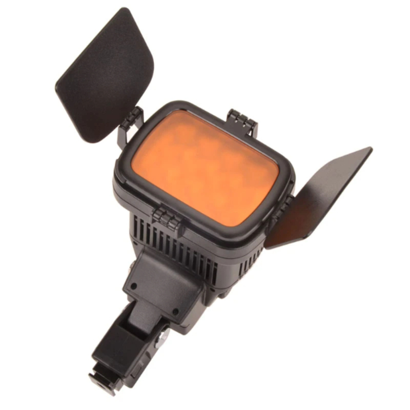 Eclairage / minette LED pour appareil photo reflex numérique. Très bonne luminosité pour prendre des vidéos.