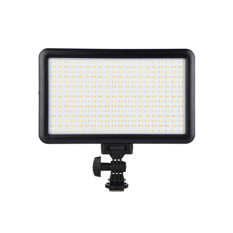 Eclairage / minette LED pour appareil photo reflex numérique. Très bonne luminosité pour prendre des vidéos.LED-300