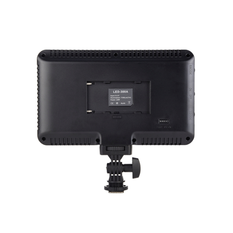 Eclairage / minette LED pour appareil photo reflex numérique. Très bonne luminosité pour prendre des vidéos.LED-300